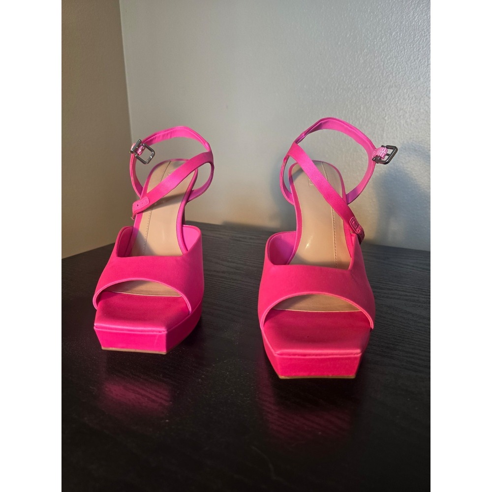 Giani Bernini hot pink barbie, super model, cosplay, costume platform heels - Picture 2 of 10